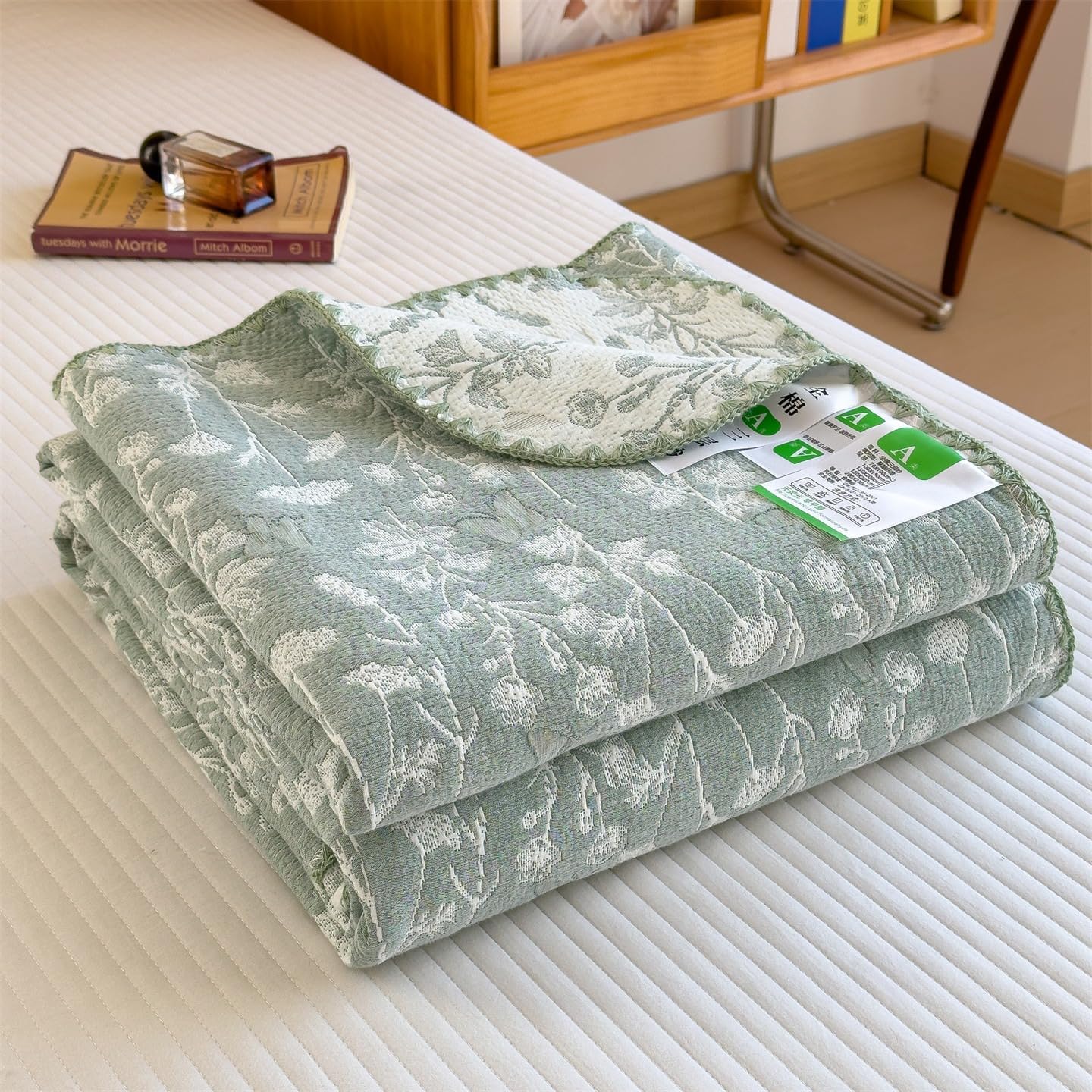 Sage Leaves Reversible Muslin Quilt Twin 60x80in