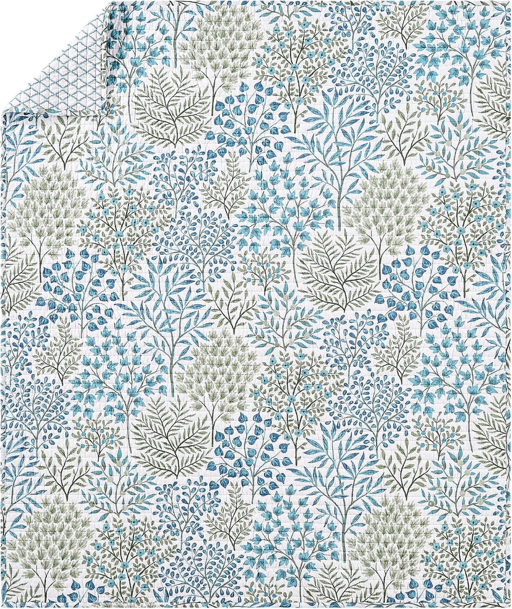 Forest Green Leaves Cotton Quilted Throw 50x60in